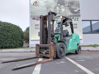 Empilhador de contrapeso 4 rodas Mitsubishi FD50N