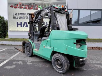 Empilhador de contrapeso 4 rodas Mitsubishi FD50N