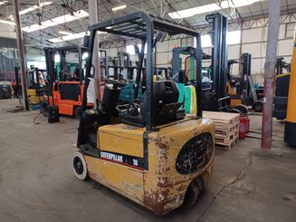 Empilhador de contrapeso 3 rodas Caterpillar EP18KT - 1