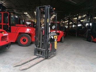 Stacker com condutor transportado Caterpillar NSR20N - 6