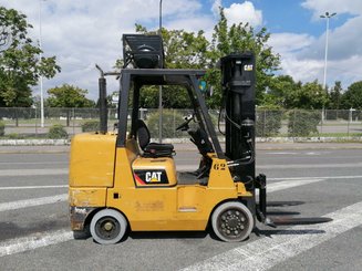Empilhador de contrapeso 4 rodas Caterpillar GC45K - 2