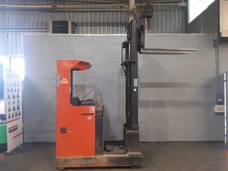 Empilhador retráctil BT RRM14 - 4