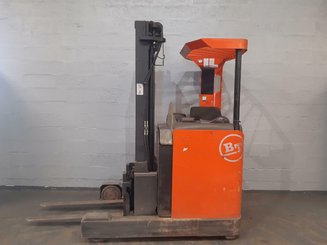 Empilhador retráctil BT RRM14 - 5