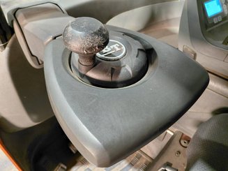 Empilhador retráctil BT RRE 160