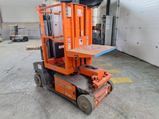 Plataforma com mastro vertical JLG TOUCAN DUO