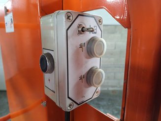 Plataforma com mastro vertical JLG TOUCAN DUO