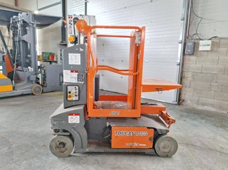 Plataforma com mastro vertical JLG TOUCAN DUO