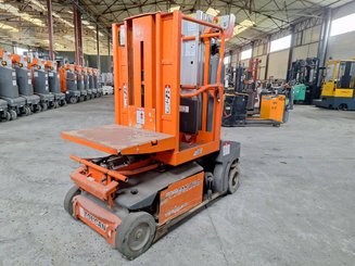 Plataforma com mastro vertical JLG TOUCAN DUO