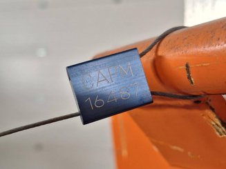 Plataforma com mastro vertical JLG TOUCAN DUO