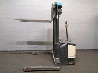 Levantador com braços circundantes Crown WS2300 1.8