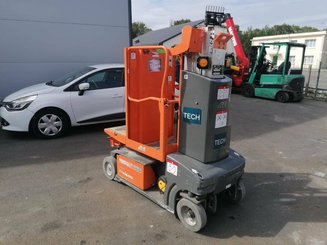 Plataforma com mastro vertical JLG TOUCAN DUO