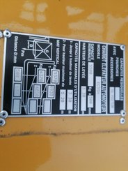 Empilhador de contrapeso 4 rodas Caterpillar EC55N