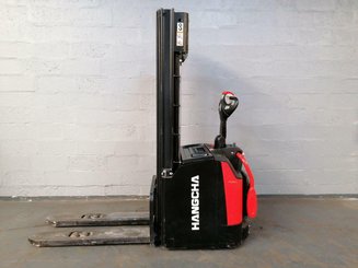 Levantador com plataforma dobrável Hangcha CDD16-AZ3S