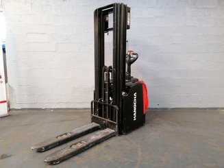 Levantador com plataforma dobrável Hangcha CDD16-AZ3S
