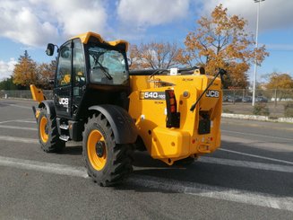 Empilhador telescópico JCB 540-180