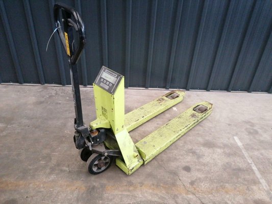 Porta-paletes eléctrico com condutor a pé Pramac PX20 - 1