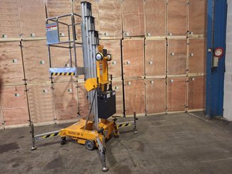 Plataforma com mastro vertical Haulotte Quick UP 8DC