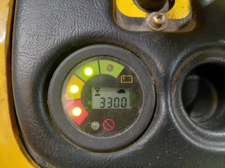 Stacker com condutor a pé Yale MS12X - 8