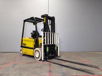 Carreta elevadora elétrica Yale ERP30 ALF