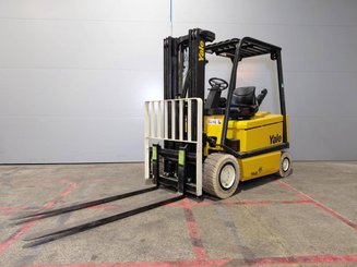 Carreta elevadora elétrica Yale ERP30 ALF