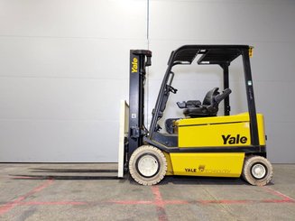 Carreta elevadora elétrica Yale ERP30 ALF