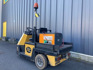 Trator de reboque Spijkstaal 210