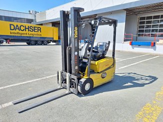 Carreta elevadora elétrica Yale ERP16VT SWB