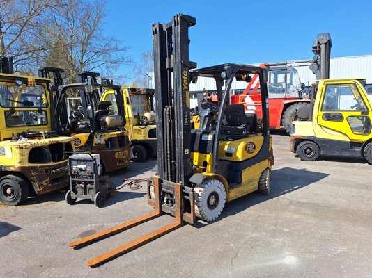 Empilhador de contrapeso 4 rodas Yale GLP20SVX - 1
