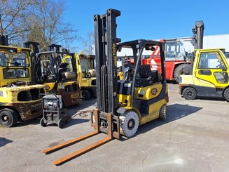 Empilhador de contrapeso 4 rodas Yale GLP20SVX