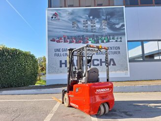 Carreta elevadora elétrica Hangcha A3W15