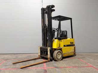 Carreta elevadora elétrica Yale ERP15RCF - 1
