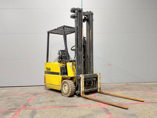 Carreta elevadora elétrica Yale ERP15RCF - 1