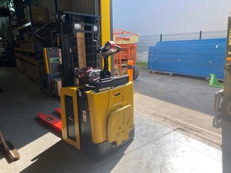 Stacker Yale MS12X