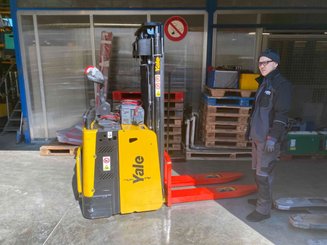 Stacker Yale MS12X