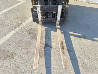 Carreta elevadora elétrica Yale ERP16VT SWB