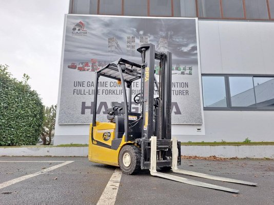 Carreta elevadora elétrica Yale ERP15VC - 1