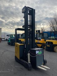 Empilhador retráctil Yale MR14 - 4