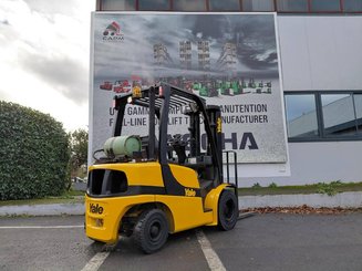 Carreta elevadora a gás Yale GLP25VX