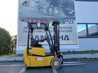 Carreta elevadora elétrica Yale ERP16VT