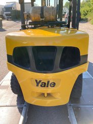 Empilhador de contrapeso 4 rodas Yale GLP55VX