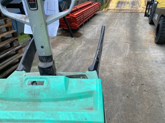 Porta-paletes eléctrico Mitsubishi PBV20N2 - 10