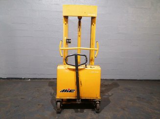 Stacker com condutor a pé MIC WP10M 280T - 3
