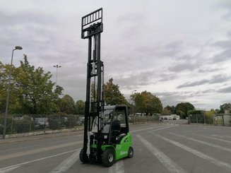 Empilhador de contrapeso 4 rodas Hangcha XC25 - 6