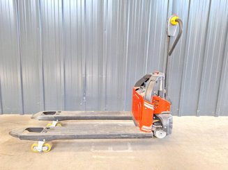 Porta-paletes eléctrico com condutor a pé Hangcha CBD12 PLUS Lithium