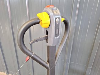 Porta-paletes eléctrico com condutor a pé Hangcha CBD12 PLUS Lithium