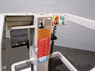 Plataforma com mastro vertical Bravi Lui SPIN GO - 10