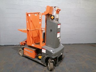 Plataforma com mastro vertical JLG TOUCAN DUO