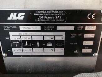 Plataforma com mastro vertical JLG TOUCAN DUO