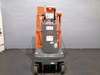 Plataforma com mastro vertical JLG TOUCAN DUO
