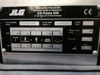 Plataforma com mastro vertical JLG TOUCAN DUO